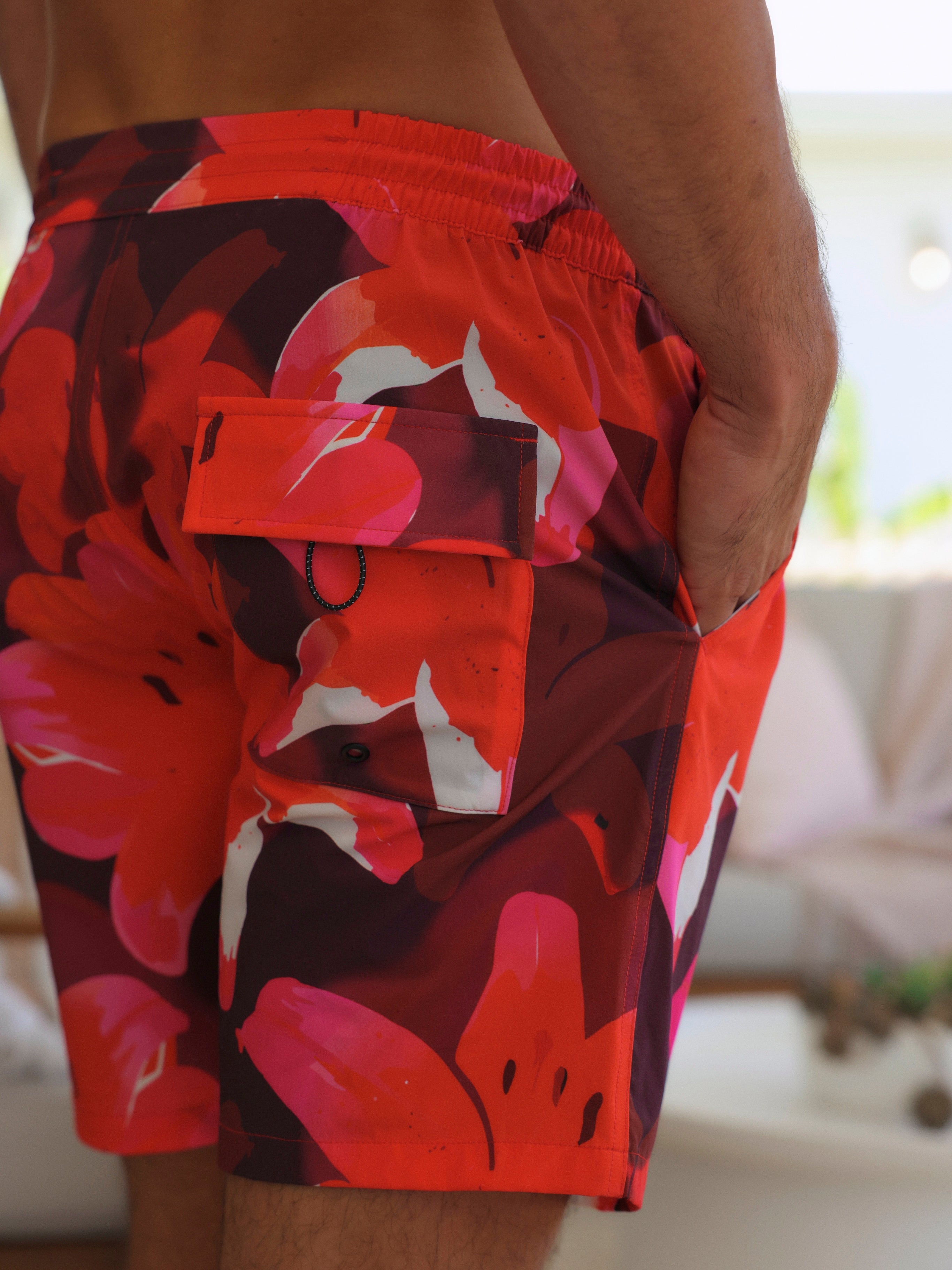 WILD ROMANCE MEN'S SHORT